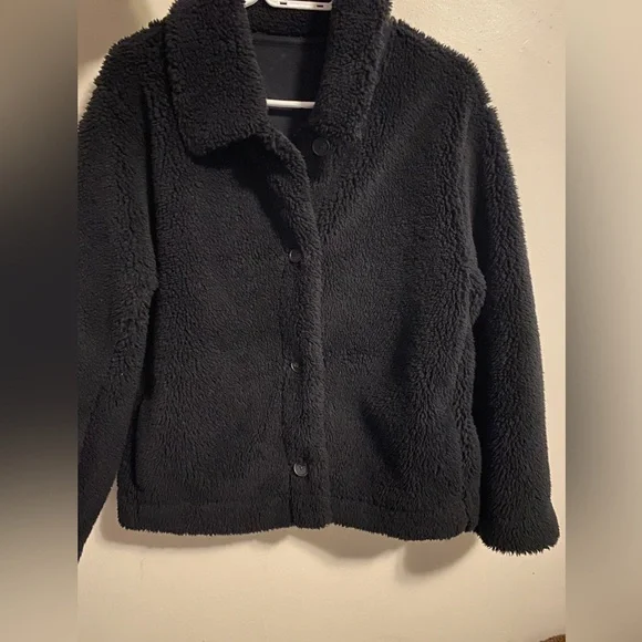 Uniqlo Cozy Black Fleece Teddy Jacket with Buttons (L) - Picture 2 of 5